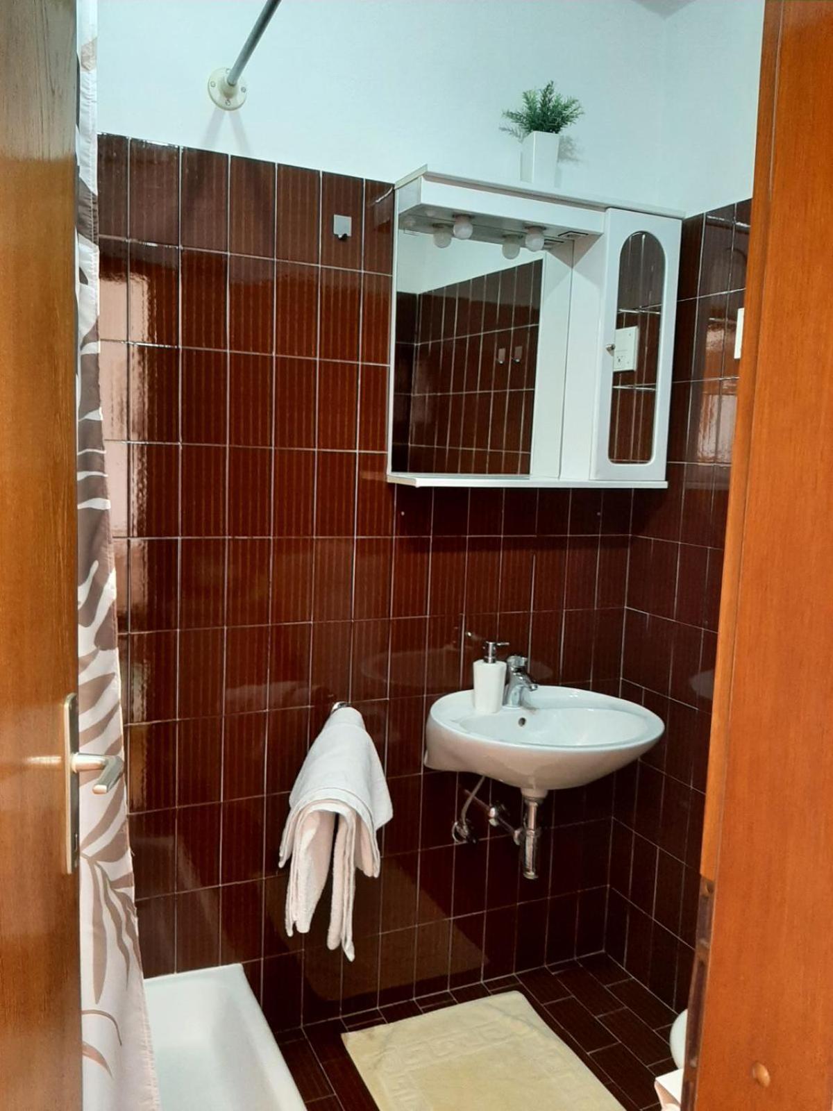House Jelena Hotel มลินี ภายนอก รูปภาพ